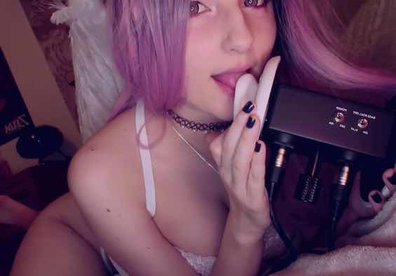 AftynRose ASMR Sweet Angel Licking Video!