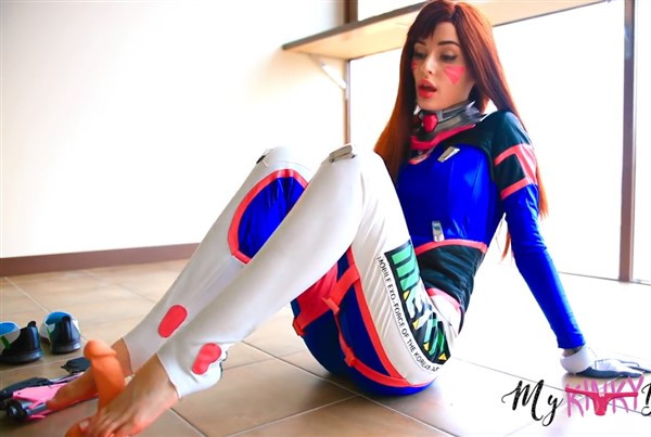 MyKinkyDope DVa OverWatch Cosplay Handjob FootJob JOI Video - Free Watch Online