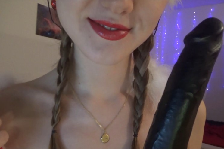 Peas And Pies Christmas Blowjob ASMR Video - Watch Free