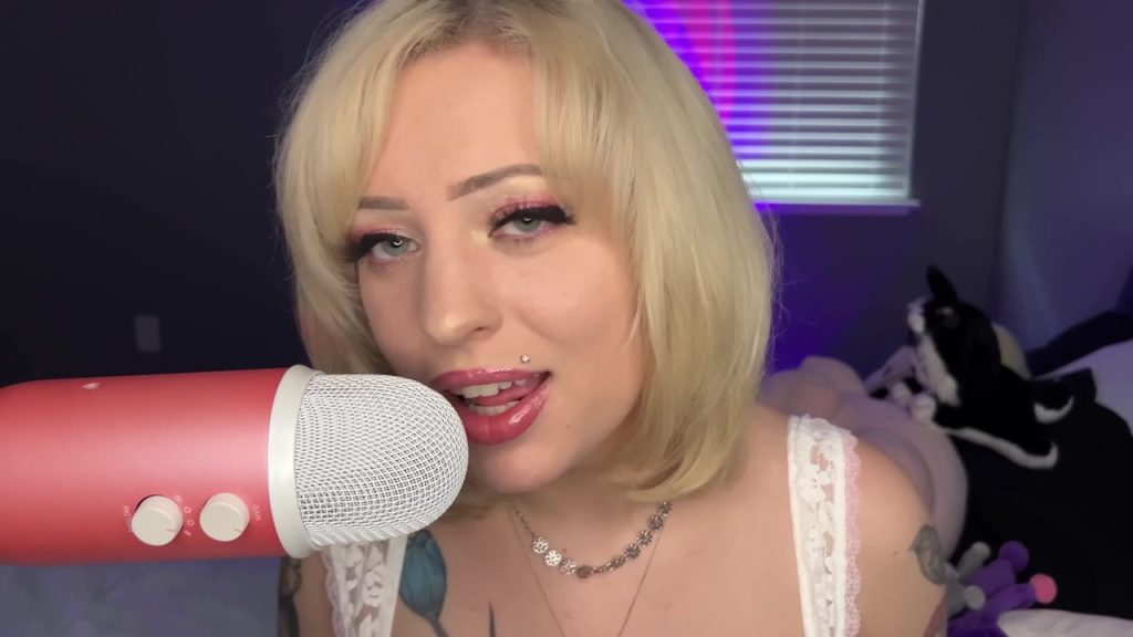 AriLove ASMR Girlfriend Tingly Whispers and Kisses Video
