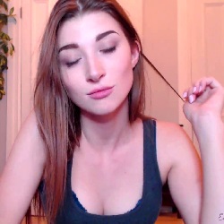 Eva De Vil Slapped, Smacked and Spat On - Free Watch Online