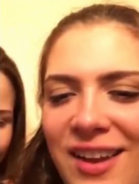 Drunk Girls Kissing - Free Online