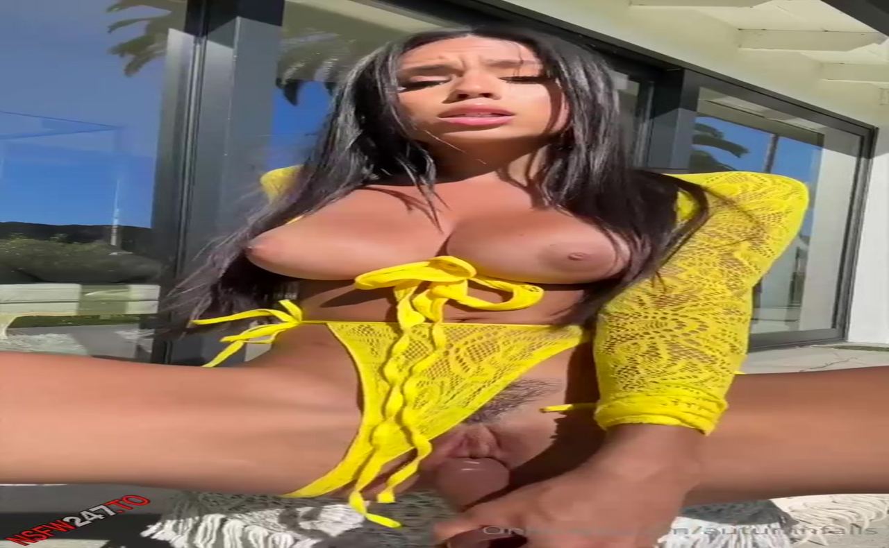 Autumn Falls yellow bikini sunny day solo dildo play 2026/06